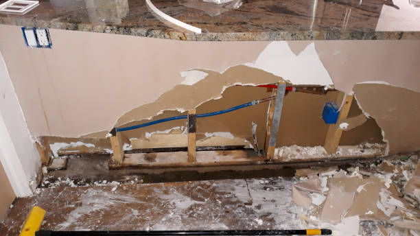 Best Water damage restoration near me  in Buttonwillow, CA